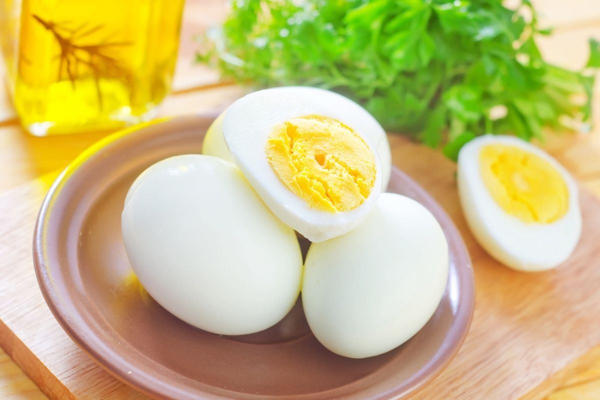 Você está visualizando atualmente 10 razões para comer ovos  diariamente